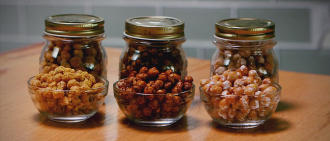 Watch this video to learn how to make healthy crispy chickpeas.
